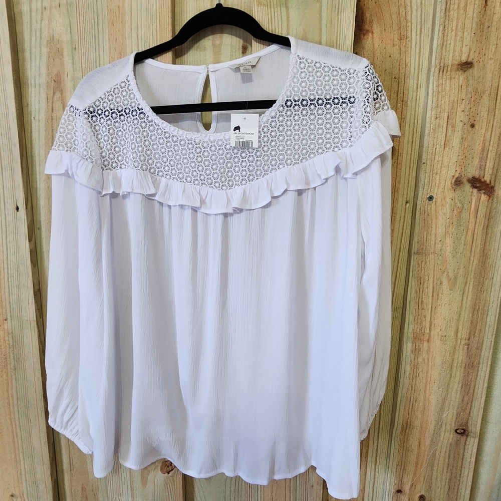 Elegant White Lace Women's Top EST 1946 Brand